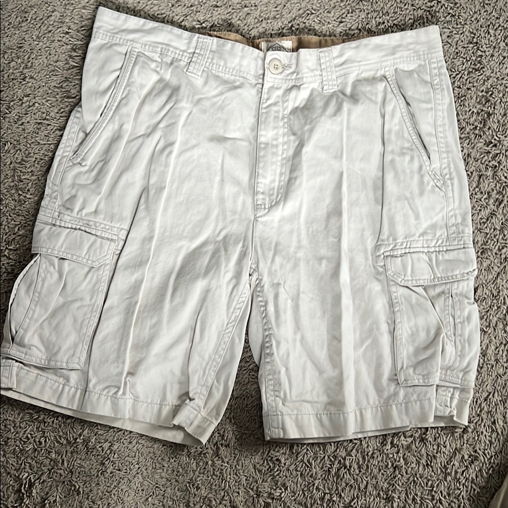 St. Johns Bay 3 pair Men's Shorts - beige, off-white, and, Khaki. Size 40. - Picture 3 of 9